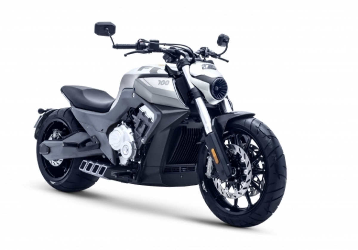 Romet Benda LFC 700 – sportowy cruiser przyszłości