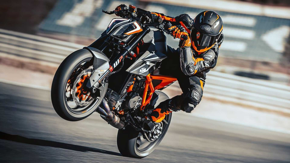 KTM – Ikona Motocyklowa na krawędzi
