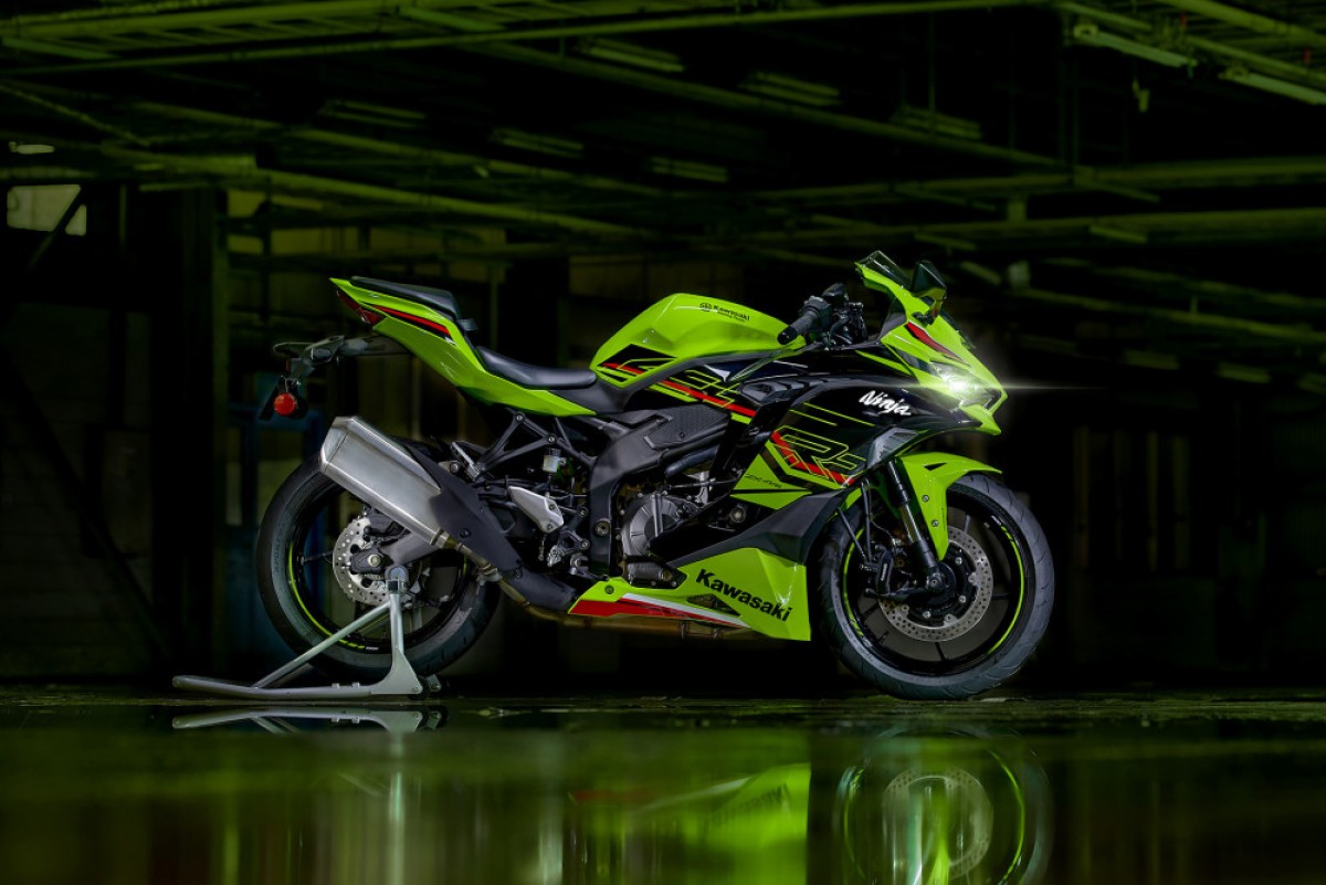 KAWASAKI ZX-4R