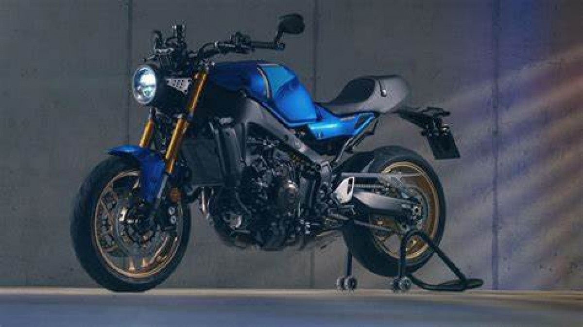 YAMAHA XSR900 2022