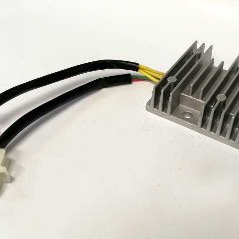 REGULATOR NAPIĘCIA KYMCO DOWNTOWN 300 PEOPLE GTI 300 XCITING 250