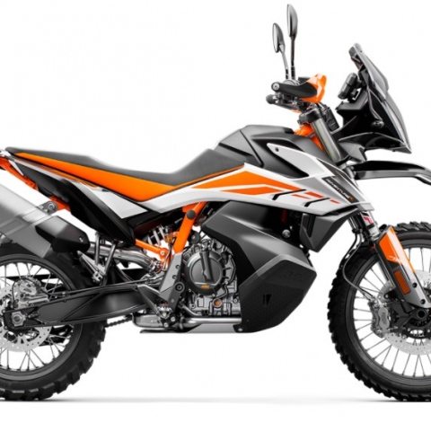 KTM 790 ADVENTURE R VS. YAMAHA TENERE 700