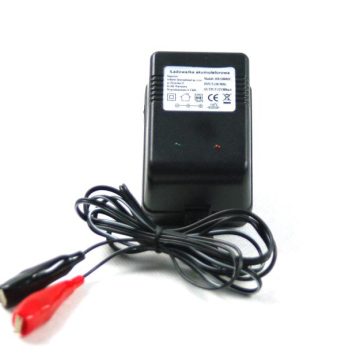 Ładowarka akumulatorów analogowa (napięcie 12V, natężenie 0,8A)