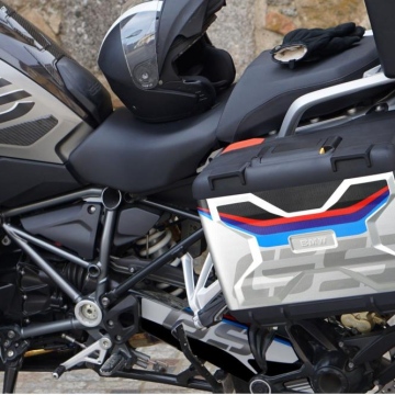 OSŁONA KUFRA BOCZNEGO BMW VARIO (WZÓR GS K25) CZARNA