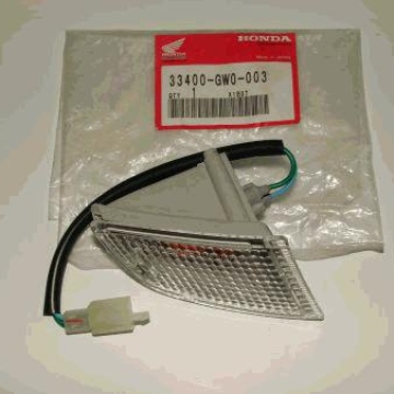 KIERUNKOWSKAZ PRAWY PRZEDNI DIO AF 18 33400-GW0-003