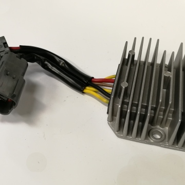 REGULATOR NAPIĘCIA KYMCO MAXXER/MXU 400 31600-PWB1-900