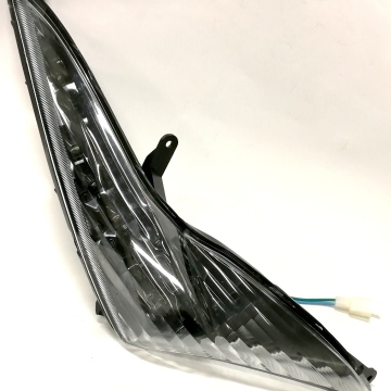 KIERUNKOWSKAZ PRZEDNI PRAWY KYMCO XCITING 500 33400-LGR2-E00