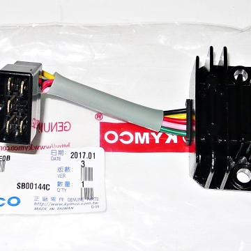 REGULATOR NAPIĘCIA SUPER 8 50 NEW/LIKE 125 31600-LCD3-E0B