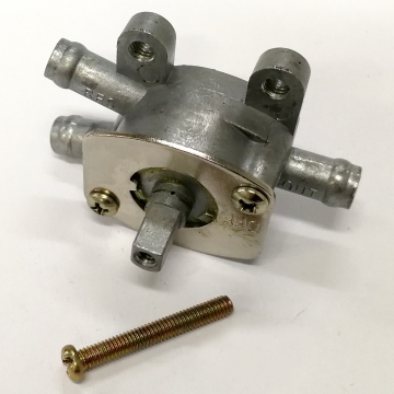 KRANIK PALIWA PRZYKRĘCANY KYMCO MXU 500 IRS (8MM) 16950-LDB5-610