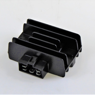 REGULATOR NAPIĘCIA 299064010000