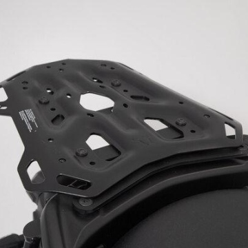 STELAŻ POD BAGAŻ CENTRALNY ADVENTURE-RACK SW-MOTECH YAMAHA TRACER 9 (20-) BLACK