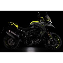 MOTOCYKL BENELLI TRK 800